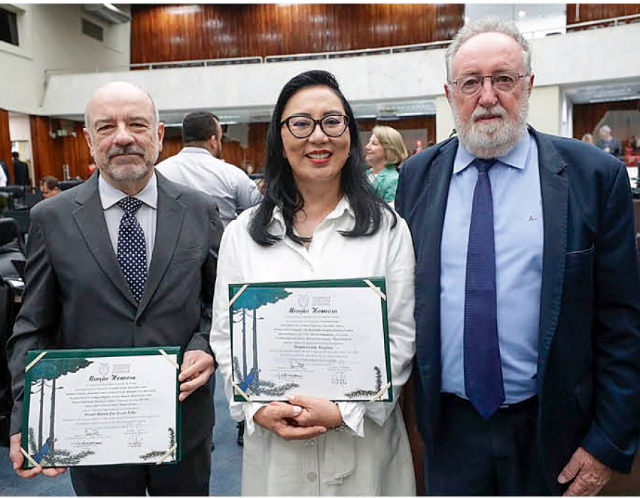 Desembargadora Lídia Maejima Homenageada pela Assembleia Legislativa do Paraná